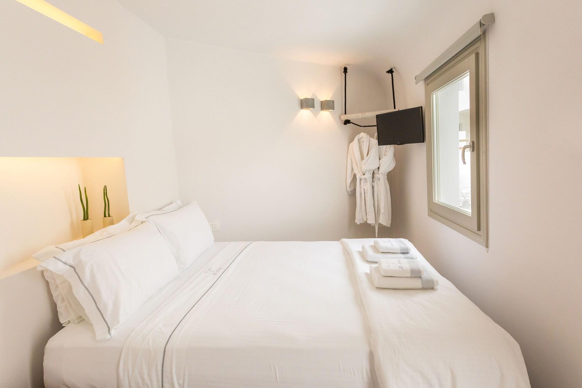 The Dream Santorini Hotel Oia  Exterior photo