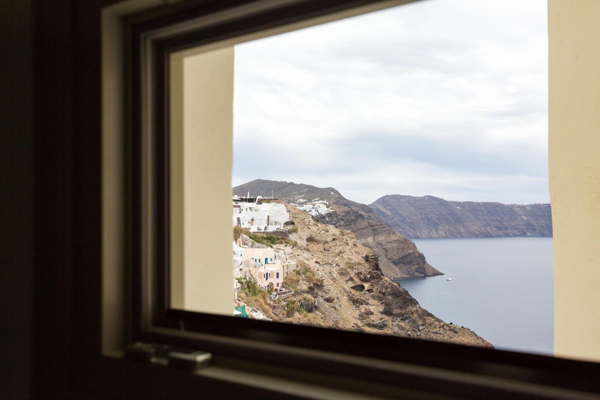 The Dream Santorini Hotel Oia  Exterior photo